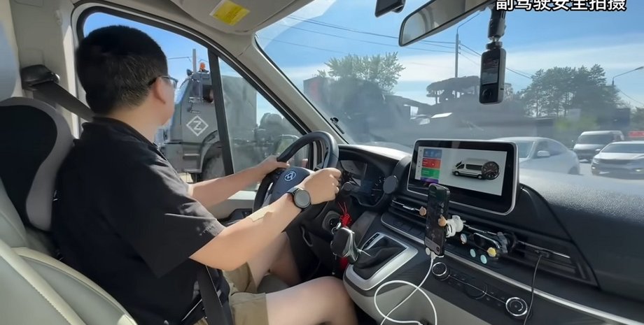 китайский блогер, курск, военная техника