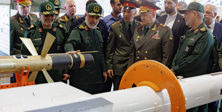 Министр обороны РФ, Сергей Шойгу, ракета, оружие, Иран, КНДР, Россия, война в Украине, фото