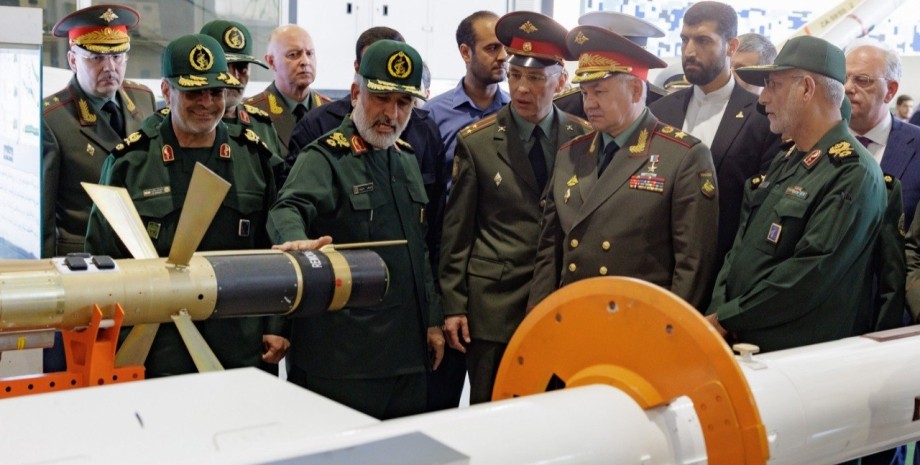 Міністр оборони РФ, Сергій Шойгу, ракета, зброя, Іран, КНДР, Росія, війна в Україні, фото