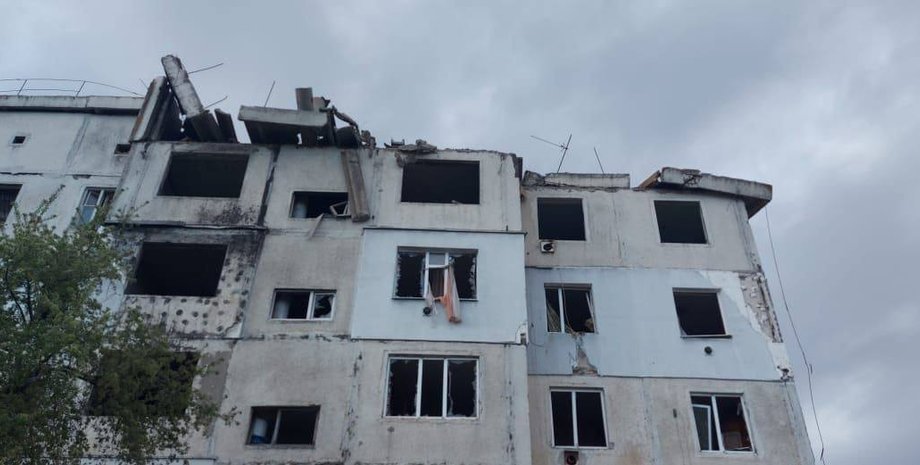 Авіаудар, село Козацьке, зруйнована п'ятиповерхівка