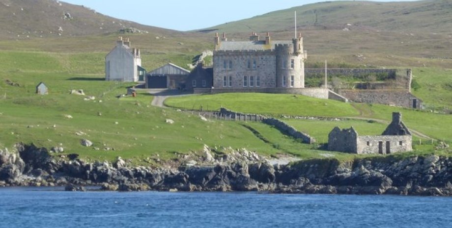 острів вайла, приватний острів, продається острів, замок на острові, острів вікінгів, замок, замок у британії