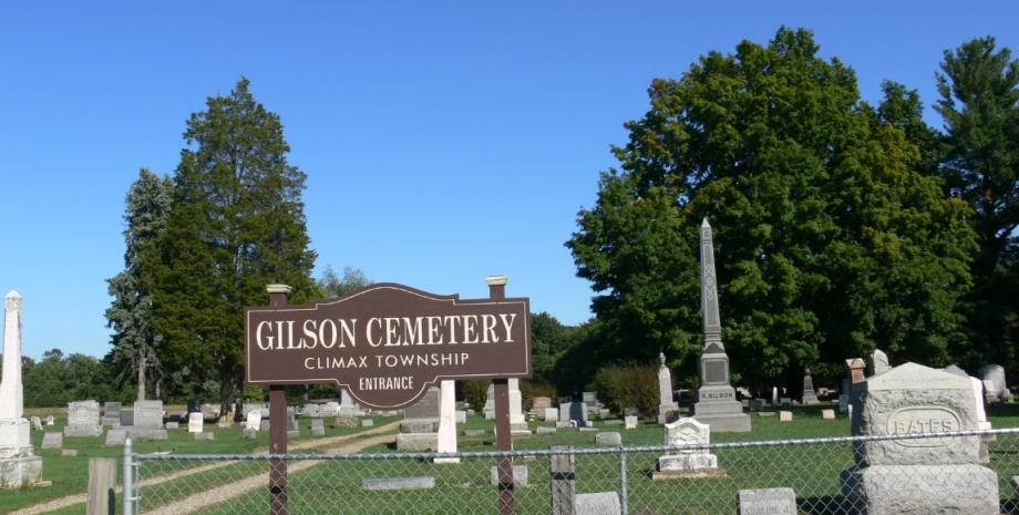 Кладбище Gilson Cemetery, кладбище США, кладбище США, призрак на кладбище, курьез на кладбище, курьез Google, курьез с призраком