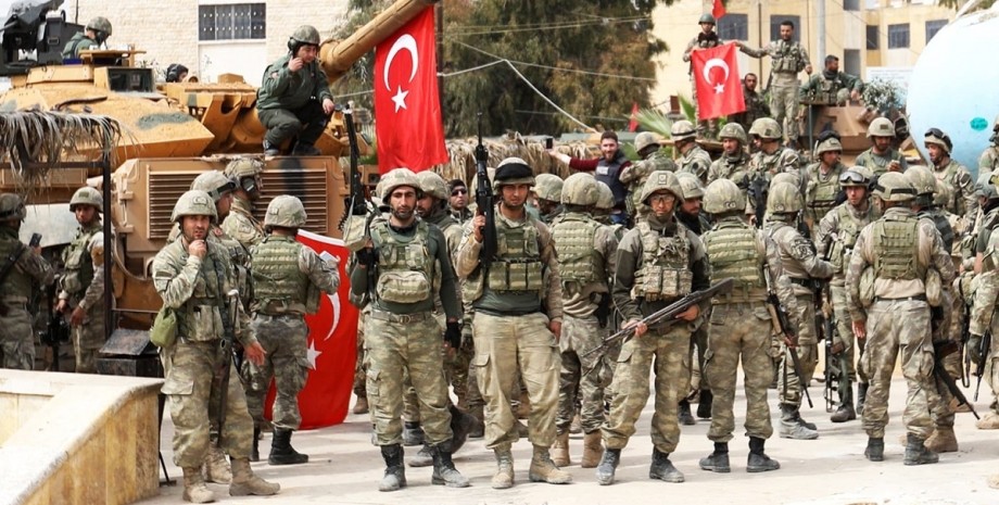 Турецкие солдаты, вторжение в Сирию, турецкая армия на границе с Сирией, борьба с Рабочей партией Курдистана
