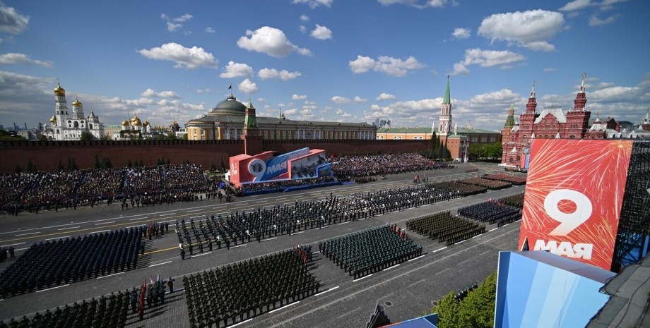 військовий парад, війна РФ проти України, Червона площа, OSINT-аналітик, Олівер Александер, російські окупанти