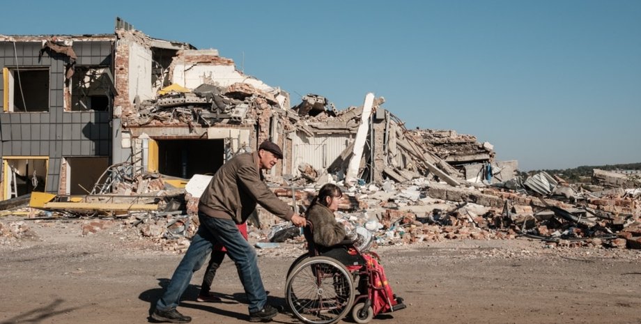 Багатьом переселенцям доводиться змінювати притулок кілька разів, інші залишаються надовго в одному місці