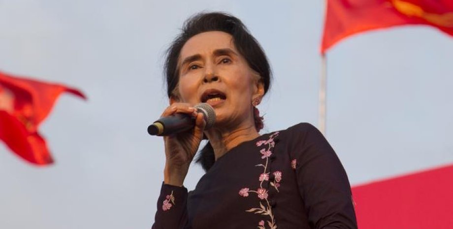 Аунг Сан Су Чжи / Фото взято с сайта dw.com