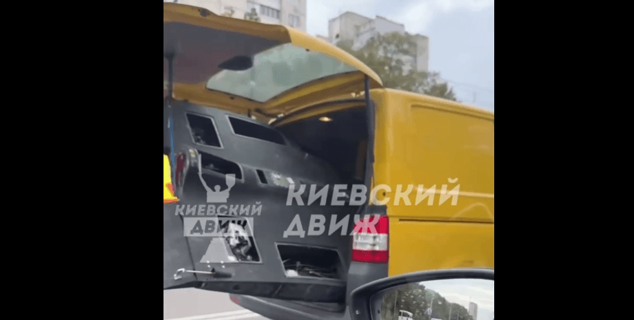 На Оболони заметили микроавтобус с Шахедом