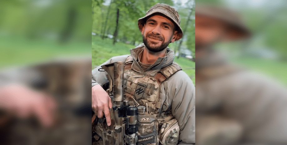 Боєць бригади Азов Азов, Ніколас Карма, Карма, блогер Карма, скільки коштує лук, Азов, військові