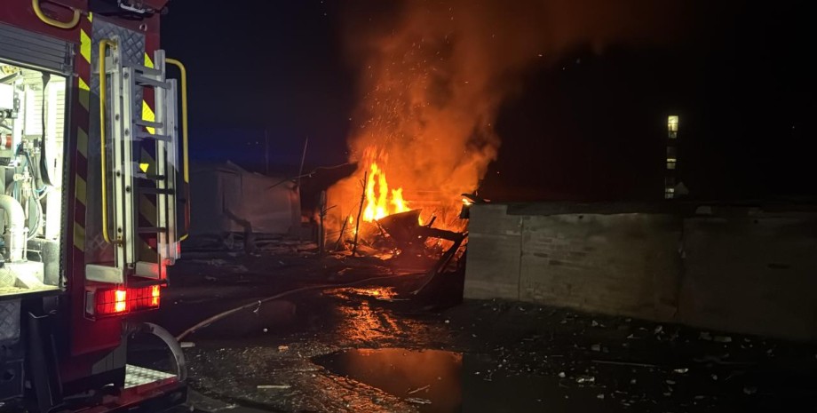 РФ атаковала Ахтырку "шахедами" РФ атаковала Ахтырку "шахедами"