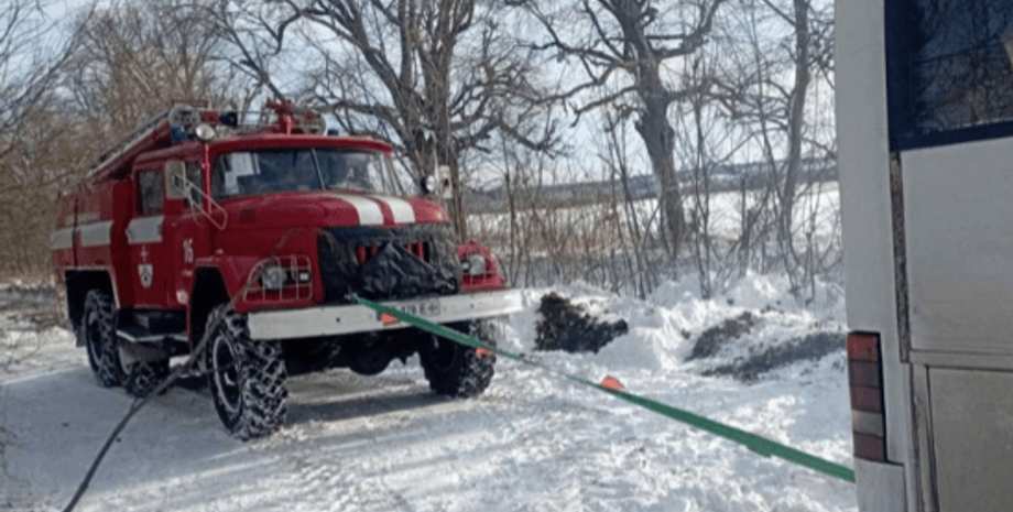 Україна, що накоїла негода, знеструмлення, ситуація на автошляхах, Міненерго, ДСНС, електроенергія, знеструмлення