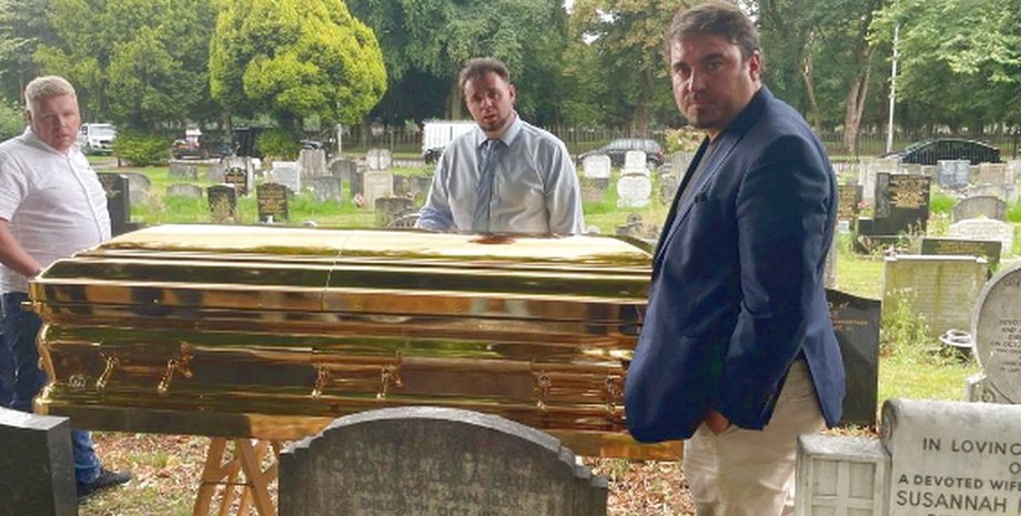 Стоимость не имела значения, поскольку отдали последний долг лучшему