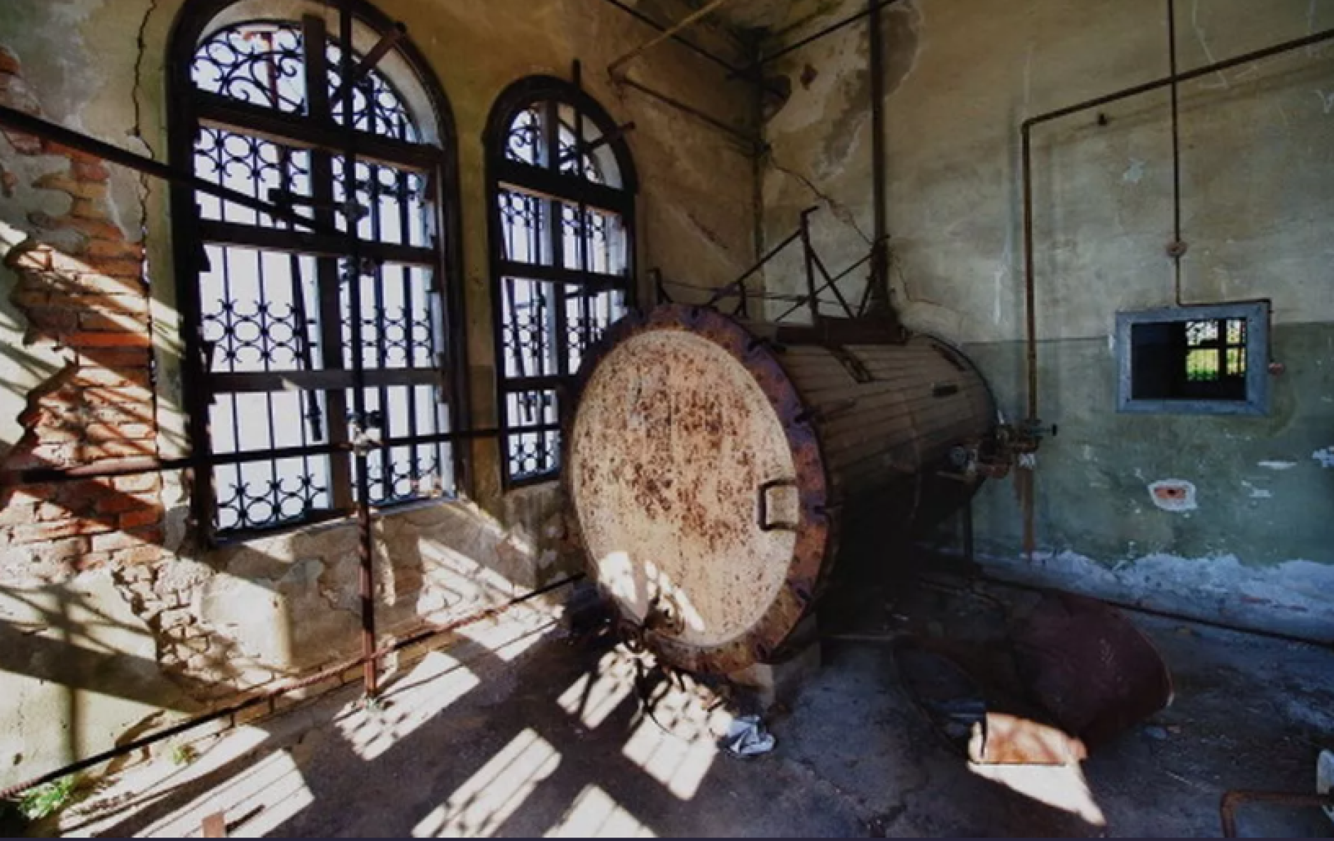 Біля Венеції знаходиться острів із жахливою історією: туди звозили хворих на чуму (фото)