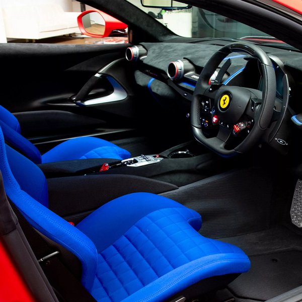 Ferrari 812 Competizione 75