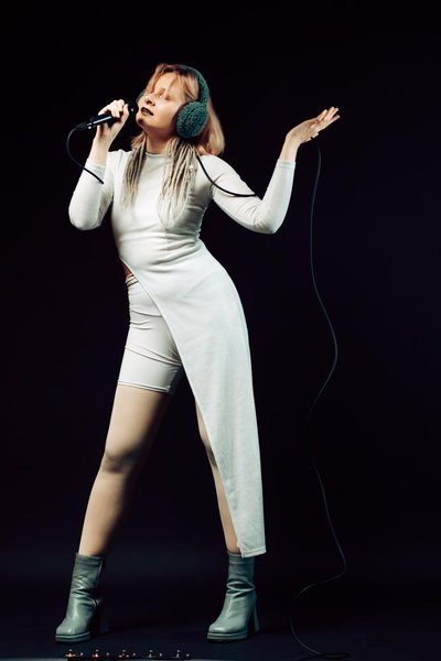 Ranrawi, Нацотбор Евровидения, Ranrawi Anymore, Ranrawi творческий путь, Ranrawi биография, певица Ranrawi, украинская музыка, Евровидение 2025, творчество Ranrawi, новые артисты Украины.