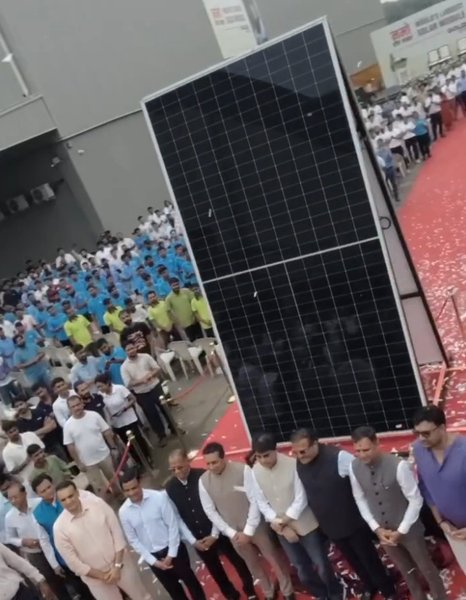 самая большая солнечная панель в мире Goldi Solar