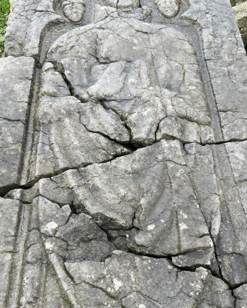 надгробен паметник Дядо Коледа, погребение, изследване