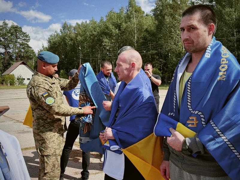 На День Незалежності додому повернулися українські бійці