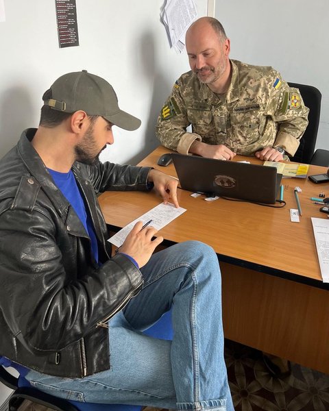 Виталий Козловский получил повестку, фото