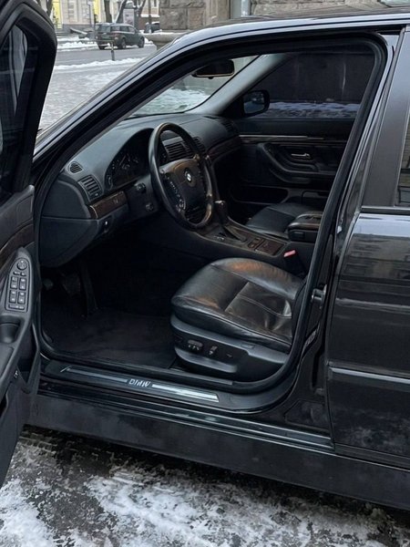 салон бмв 7 е38