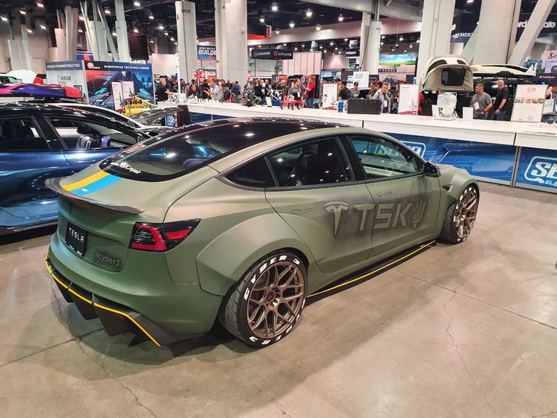 Tesla на шоу SEMA, шоу SEMA, Tesla Model S, Tesla Model 3, тюнинг Tesla, тюнинг Tesla Model S, тюнинг Tesla Model 3