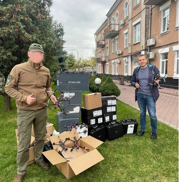 фармакб допомога ЗСУ, донати для ЗСУ, допомога армії, як бізнес допомагає ЗСУ