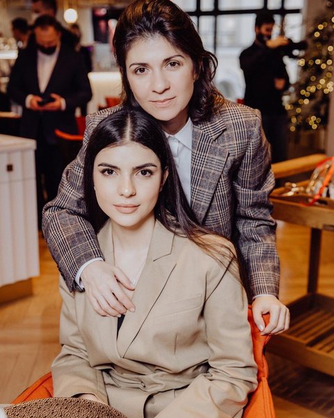 Нателла Крапивина, дочь, дочь софия