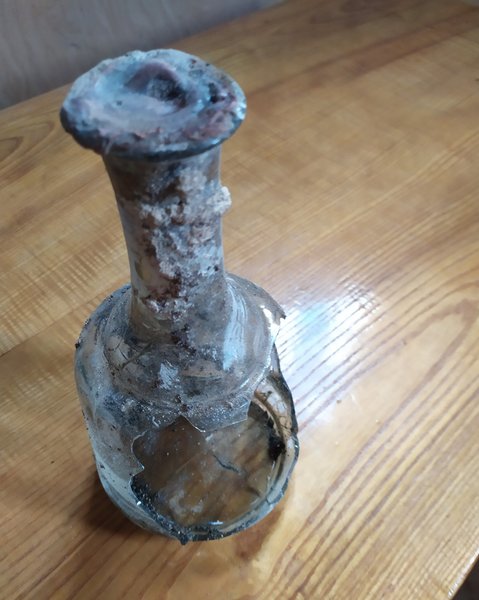 Капсула часу, послання з минулого, записка з минулого