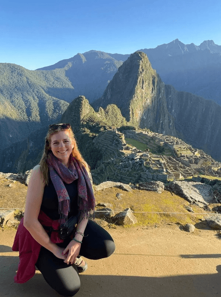 Жінка знайшла друзів у пустелі, рідна душа, посеред пустелі, подорож до Марокко, розлучення з чоловіком, жінка в пустелі, кемпінг