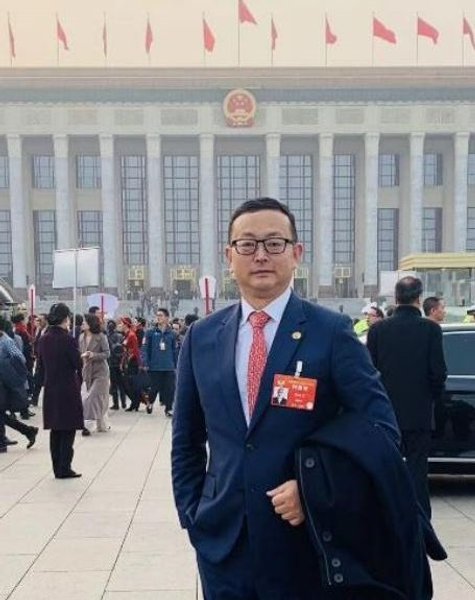 крис янг, ян тэнбо