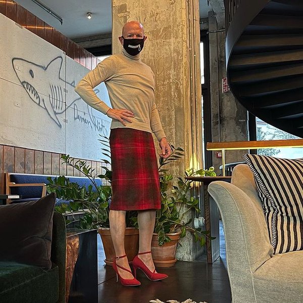 Марк Брайан, одежда