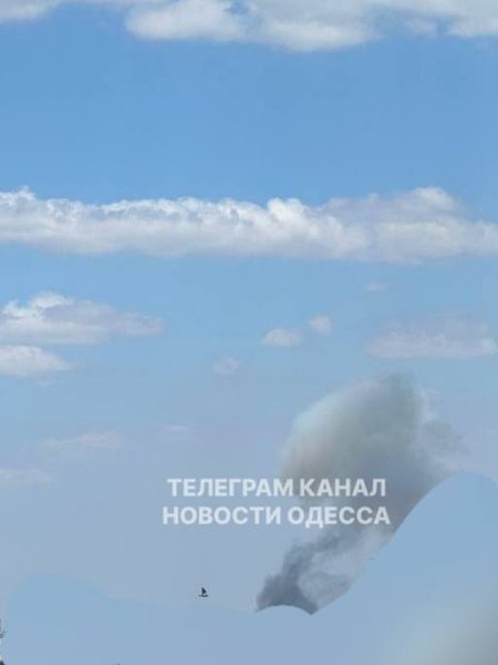 Дым в Одессе после удара 3 июля после удара