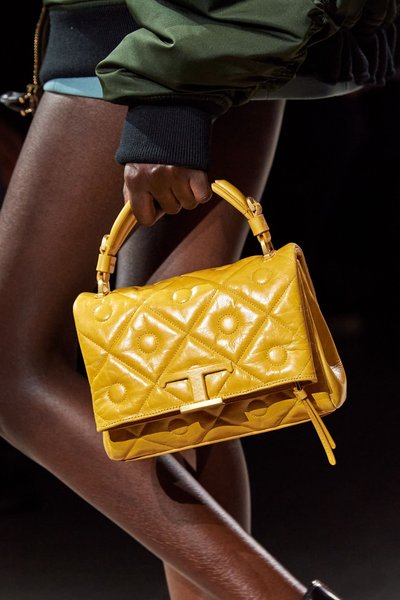 Стеганая сумка весна 2021