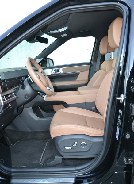 Передні сидіння Hyundai Santa Fe