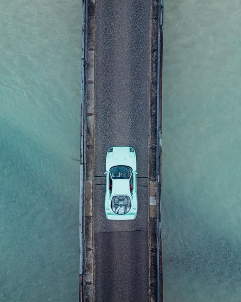 Ferrari F40 мятного цвета