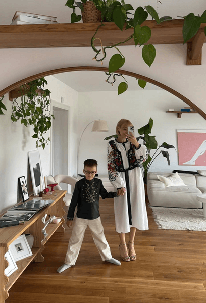 Олена Мандзюк син