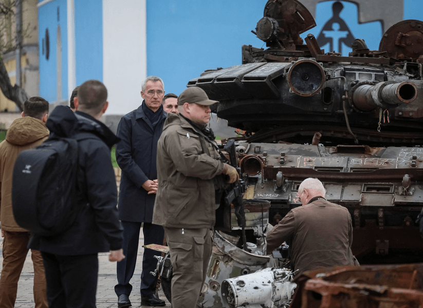 Єнс Столтенберг прибув до Києва з неоголошеним візитом