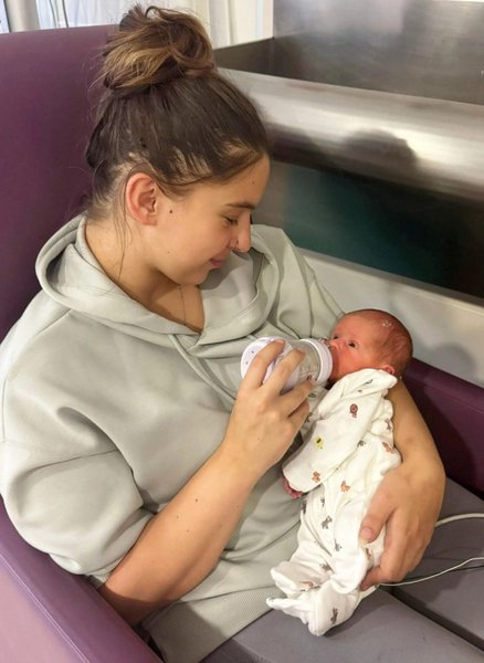 Женщина ребенок