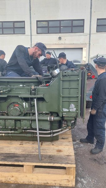 ремполк Фенікс, підготовка всу в Німеччині, навчання всу на заході, ремонт бронетехніки, Krauss-Maffei Wegmann