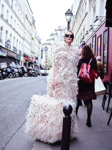 Рената Литвинова, париж, поїхала з Росії, акторка