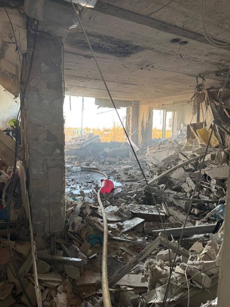 Последствия удара ВС РФ по Одессе 15 апреля