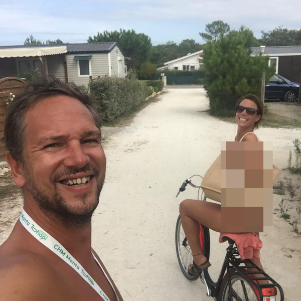 почиващи в нудистки курорт Плаж във Франция, къмпинг, нудисти, курорт, къмпинг, нудисти