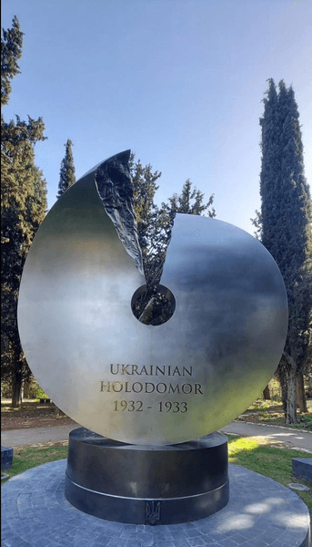 В Израиле появился памятник жертвам Голодомора в Израиле