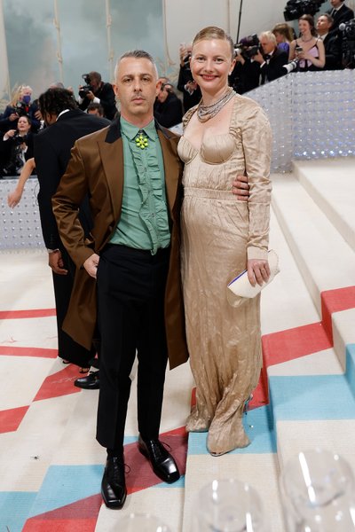 Met Gala 2023, Met Gala, худшее платье Met Gala 2023, джереми стронг жена