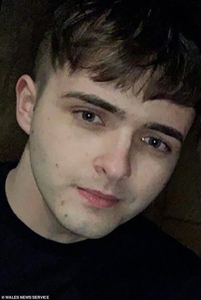 нападение, удар