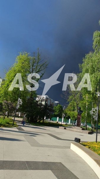 Грозовые облака после удара по НПЗ в Рязани 15 мая