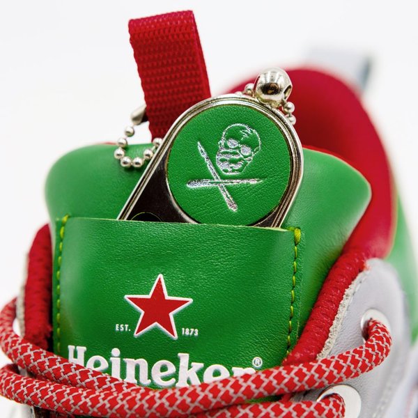 Heineken, пиво, кроссовки