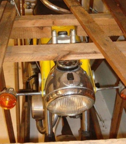 MZ TS 250 1976, MZ TS 250, мотоцикл MZ, байк MZ, капсула времени