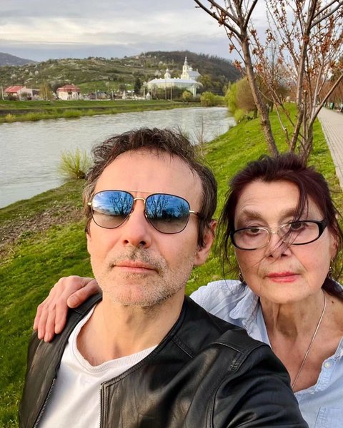 святослав вакарчук, мама вакарчука