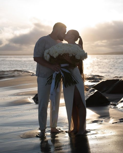 Анастасия Петрик с любимым мужем