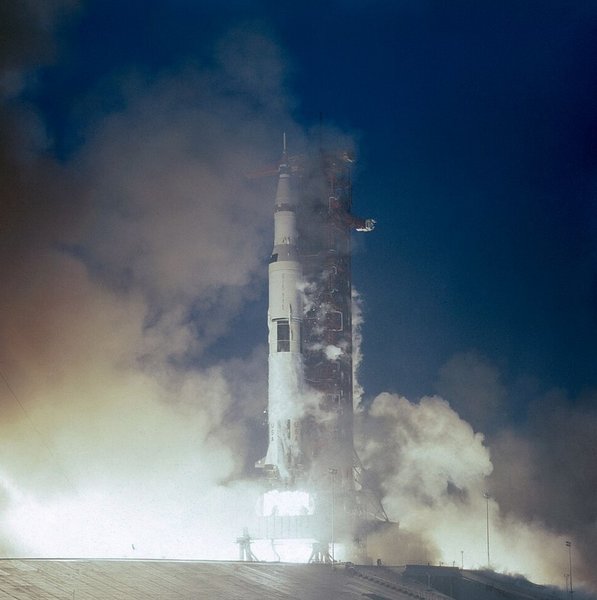 Апоолон-12 ракета